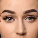 Ombre Eyebrow Razor Pen - Vignette | VogueBeautify