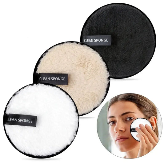 Reusable makeup remover pads in white, beige, and black with ’CLEAN SPONGE’ labels.