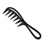 Wide-Toothed Black Plastic Comb - Vignette | VogueBeautify