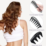 Wide-Toothed Black Plastic Comb - Vignette | VogueBeautify